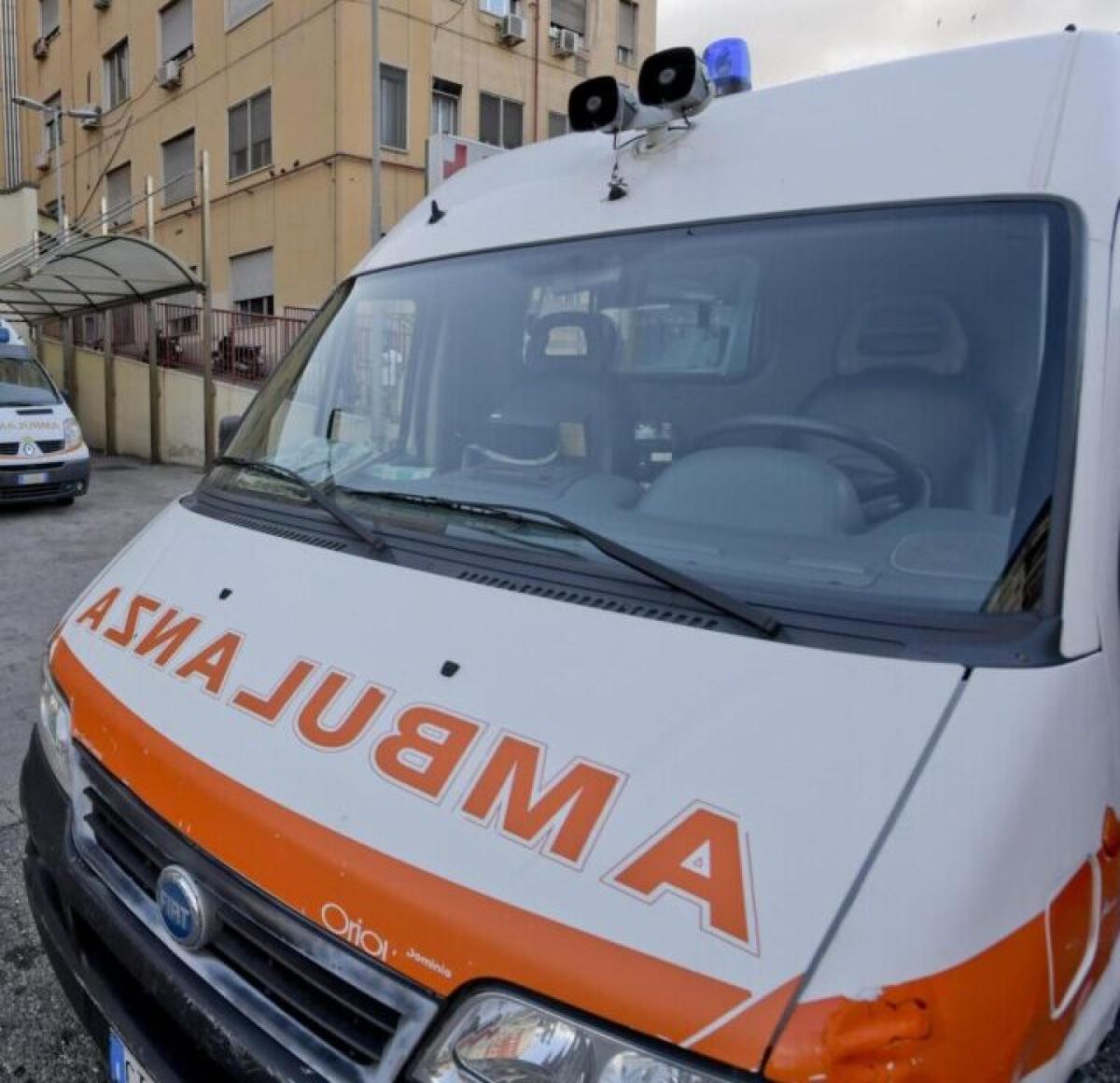 Cosenza, incidente sul lavoro a Rende. Precipita da un ponteggio: m…