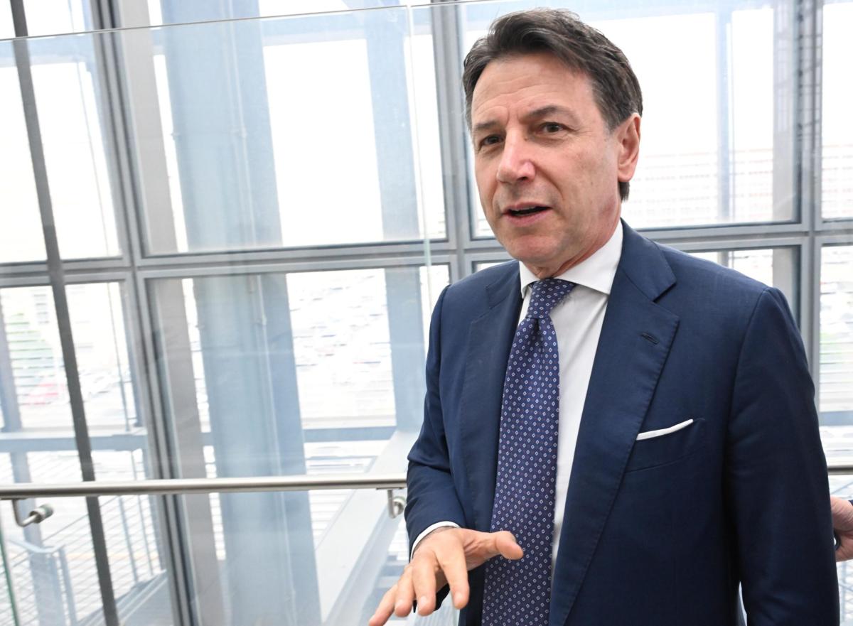 Caso Toti, Giuseppe Conte (M5S) sventola la bandiera della questione morale: “Democrazia ferita, il Governatore deve dimettersi per preservare le istituzioni” | VIDEO