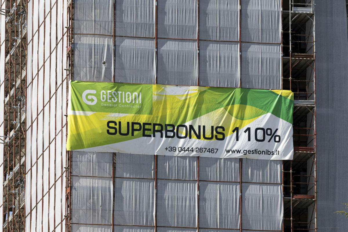 Superbonus, il decreto arriva blindato in Parlamento: nessun via libera alle modifiche