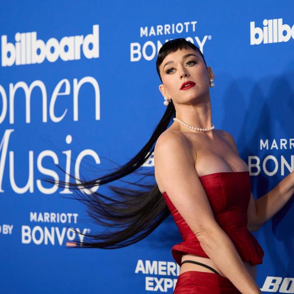 “Lifetimes”: testo, traduzione e significato del nuovo singolo di Katy Perry