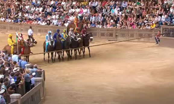 Palio di Siena patrimonio dell’Unesco, ma la strada è in salita