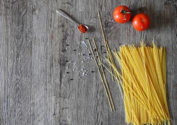 Spaghetti all’assassina, ricetta originale di Bari: origine, storia e ingredienti