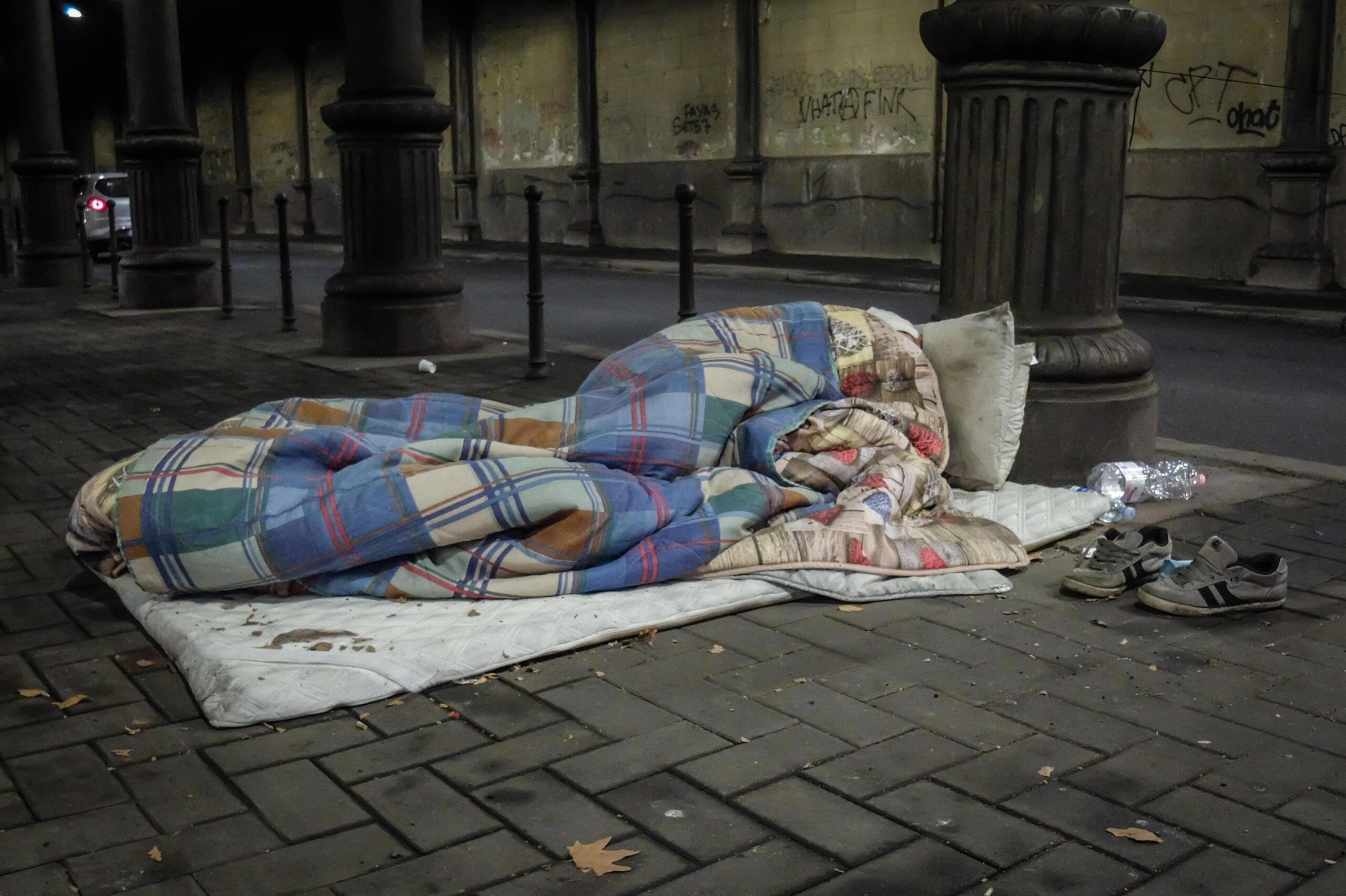 Torino, scatta l’emergenza senzatetto. Nasce l’Unità di Strada