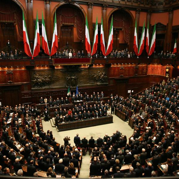 Parlamento, ultimi giorni di lavoro prima delle ferie con l’ingorgo dei decreti