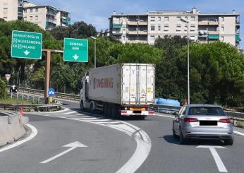 Genova, incidente in A10, coinvolti tre motociclisti