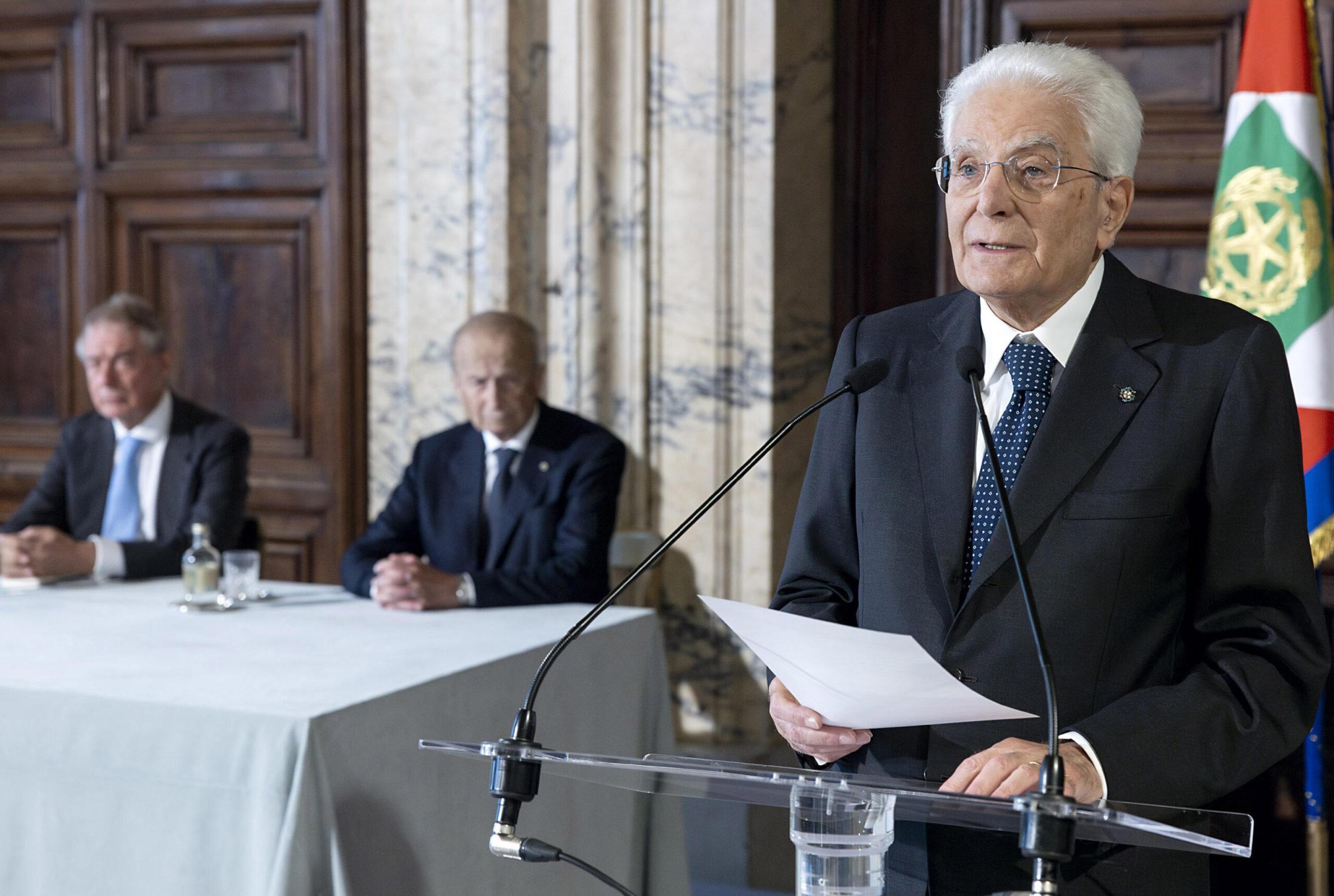 Mattarella sui conflitti in corso: “Europa testimoni i propri valori di pace”