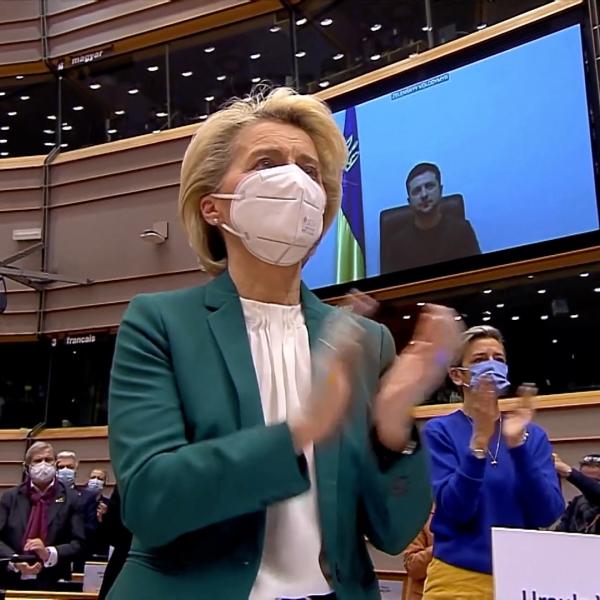 Ursula Von Der Leyen: “Abbiamo bisogno di un Piano Marshall per l’Ucraina”