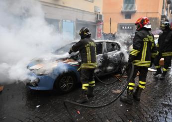 Napoli-Eintracht, guerriglia in città tra tifosi tedeschi e polizia | VIDEO