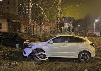 Belgorod: bombardata per “errore” la città russa, due feriti | VIDEO E FOTO