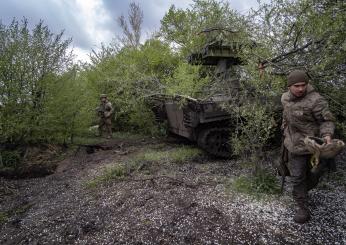 Guerra, prosegue la controffensiva ucraina a Bakhmut: inflitte “enormi perdite” ai russi