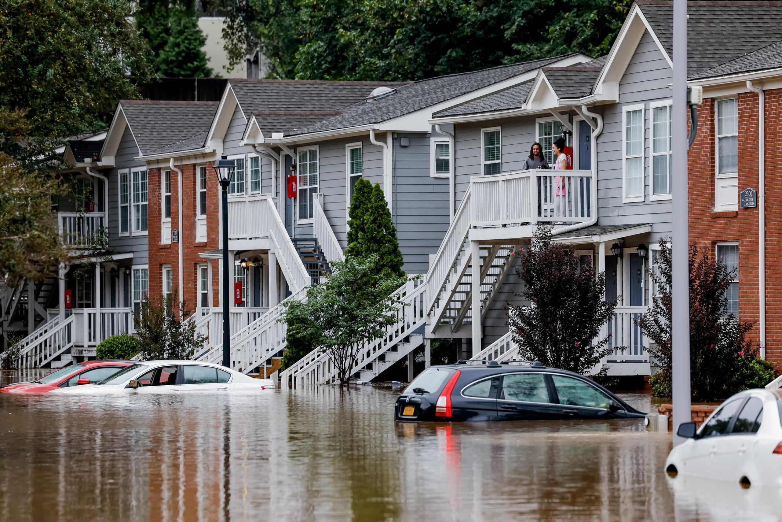 Uragano Helene, inondazioni nel sud-est degli Usa: almeno 43 morti. In milioni senza elettricità | VIDEO