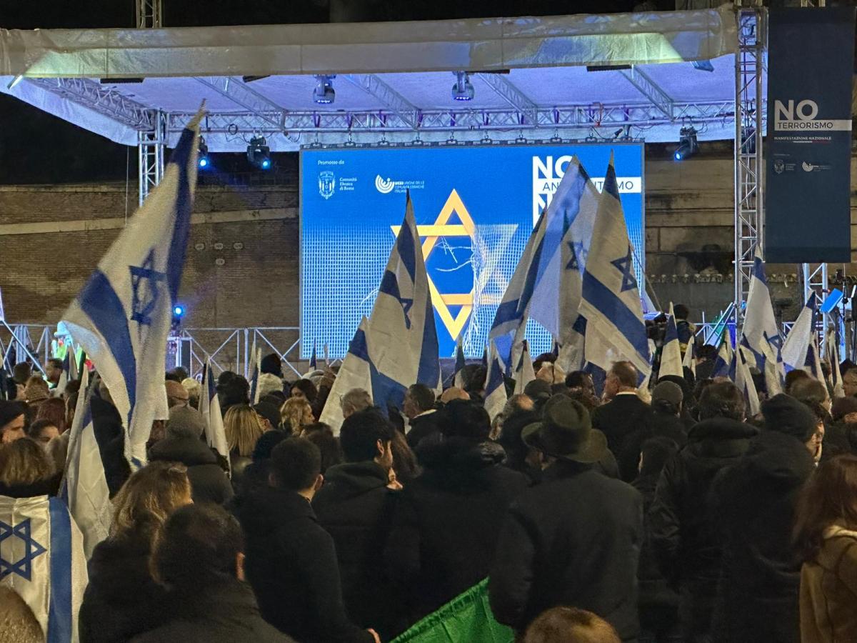 Roma, manifestazione contro l’antisemitismo, la voce dei politici: …