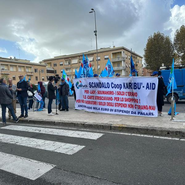 Coop migranti famiglia Soumahoro, moglie e suocera davanti al Gip. Il legale di Liliane Murekatete: “Se confermati gli arresti domiciliari faremo ricorso” | VIDEO