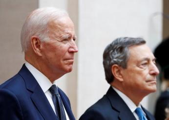 Tesoriere M5S e la foto di Draghi al guinzaglio di Biden