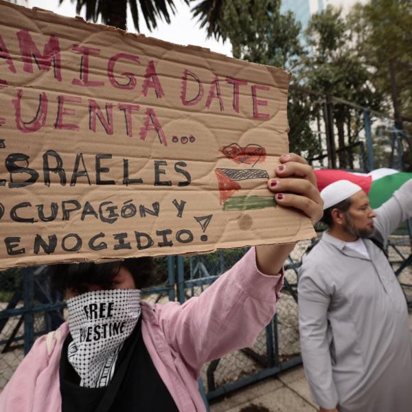 Guerra Israele-Palestina, Pechino dà il suo sostegno ai palestinesi: “Gli stati islamici parlino con una sola voce”. Israele uccide un capo di Hamas