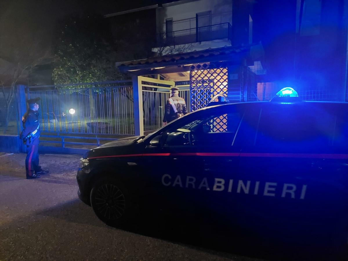 Salerno, uomo trovato morto a Castel San Giorgio, svolta nelle indagini: è omicidio. Un fermo