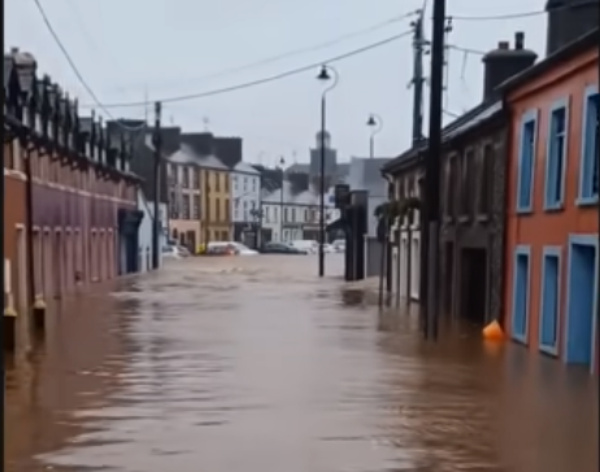 Regno Unito, la tempesta Babet mette in ginocchio l’isola: quattro …