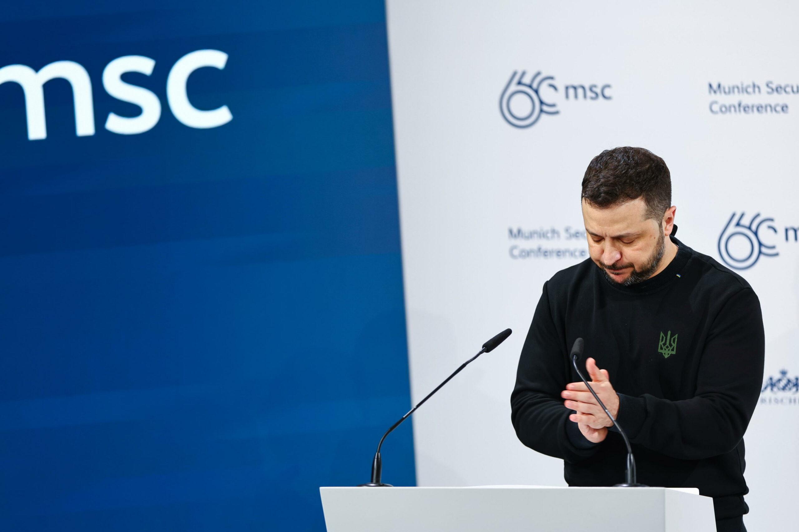 Zelensky alla Conferenza sulla sicurezza di Monaco: “Kiev può vincere”