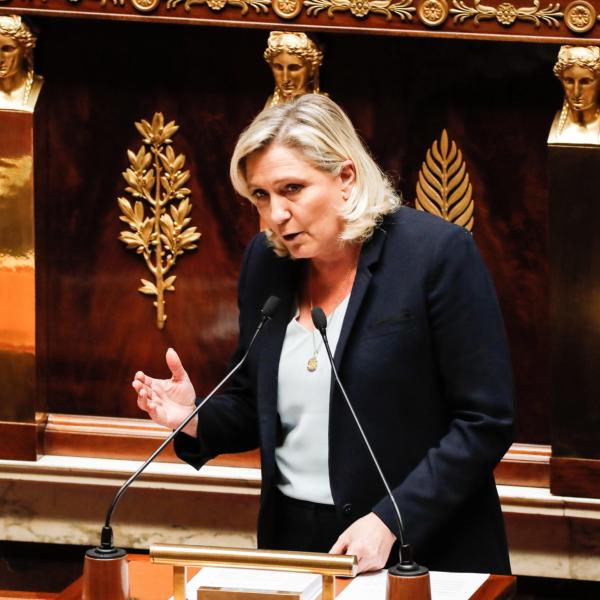 Francia, Le Pen vuole una dichiarazione contro Ue e multinazionali