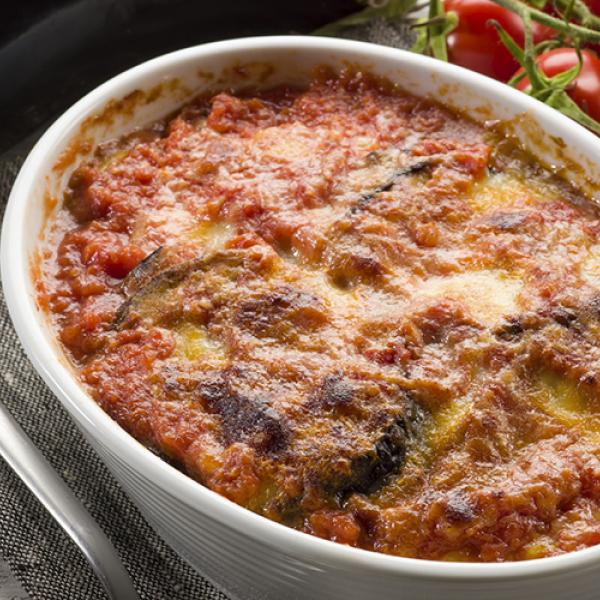 La Parmigiana di melanzane: sapete perché si chiama così?