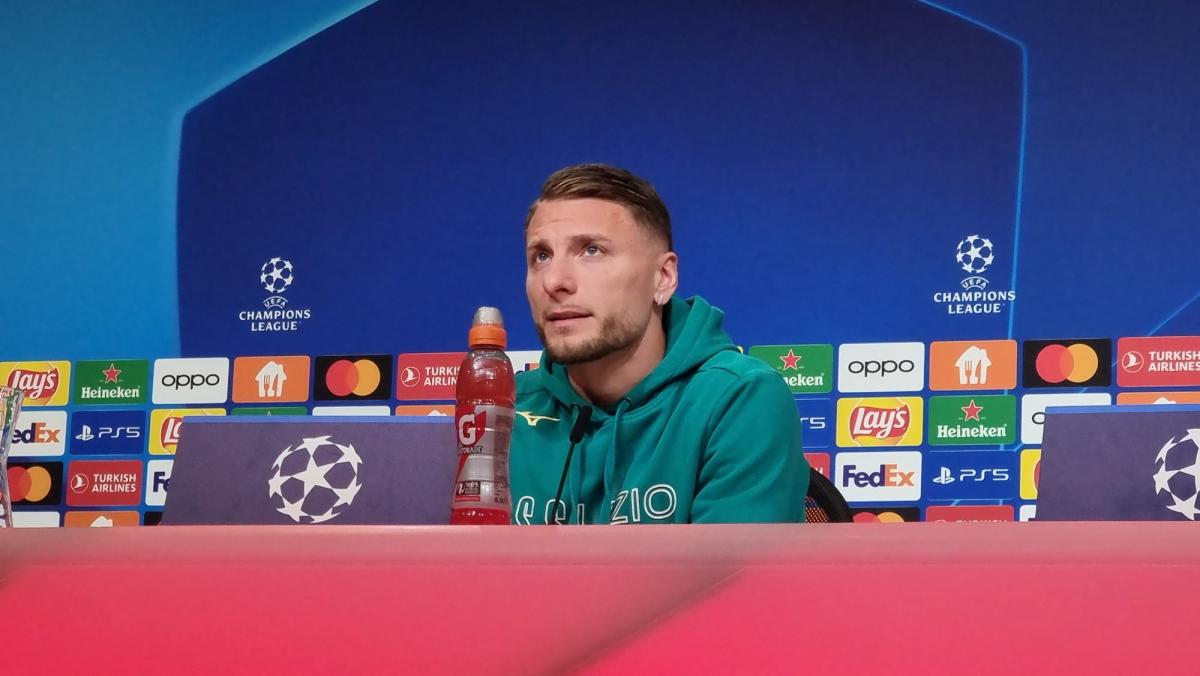 Bayern Monaco-Lazio, Immobile in conferenza stampa: “Ci aspetta un ambiente infernale, ma possiamo giocarci le nostre carte”