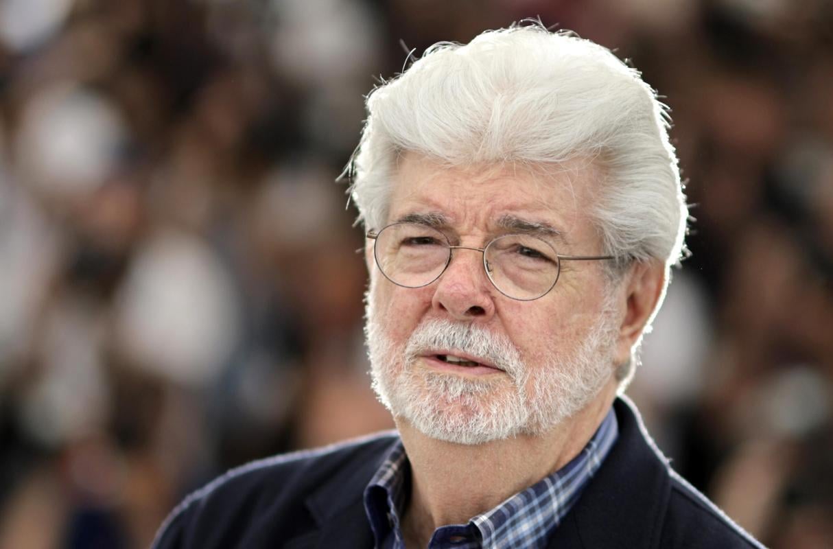 George Lucas, la salute del regista mette in ansia i fan, preoccupa la sua assenza alla premiere del doc su John Williams