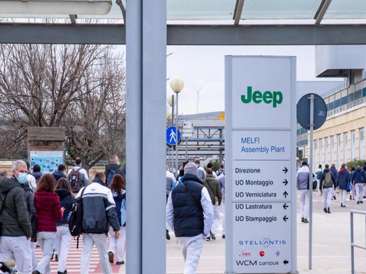 Stellantis, riduzione di 7mila posti con accordi di prepensionament…