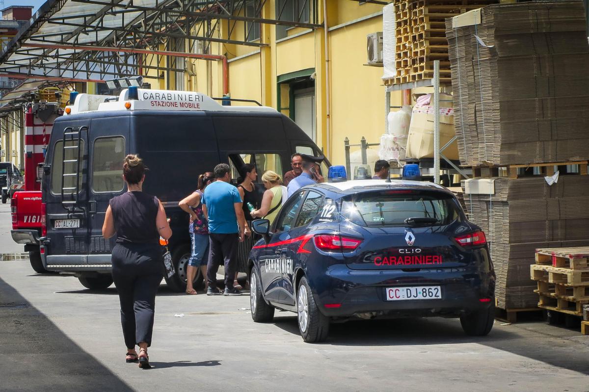 Ancona, infortunio mortale in una fabbrica in zona Baraccola: opera…