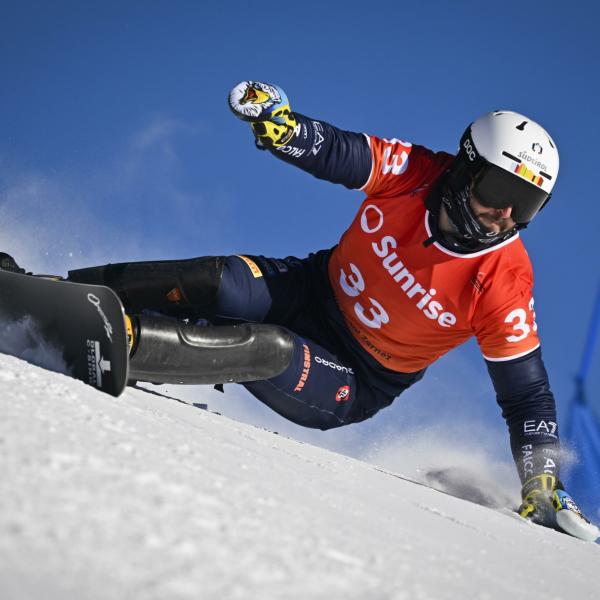 Snowboard, dominio Italia nel parallelo di  Pamporovo con Bagozza e Coratti