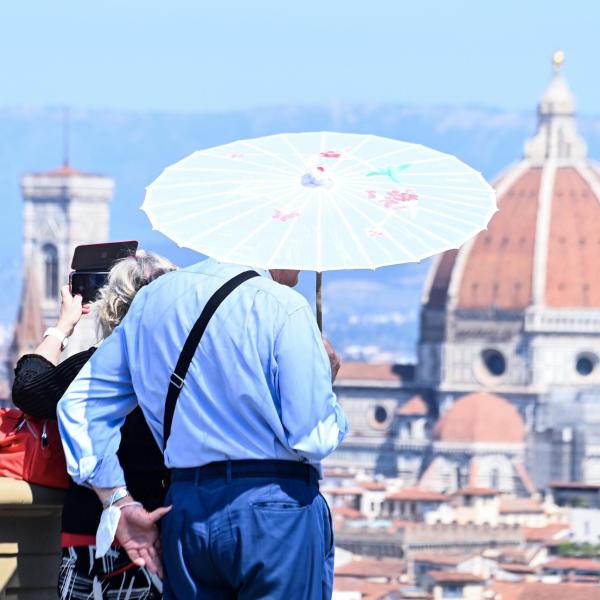 Crisi del turismo, le città più colpite dall’overtourism