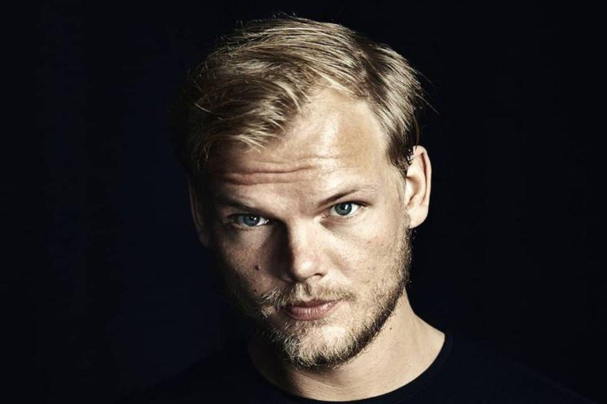 Netflix conferma un documentario su Avicii, a più di sei anni dalla scomparsa del DJ svedese