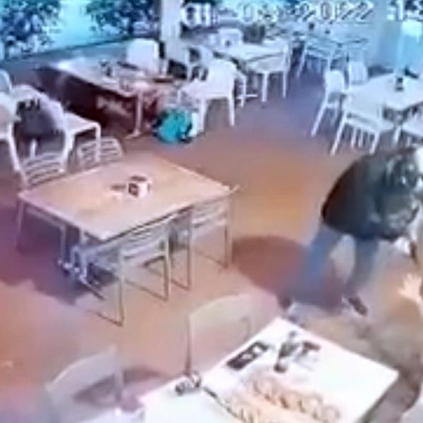 Per l’omicidio al bar del Parco, c’è la svolta: tre pregiudicati in…