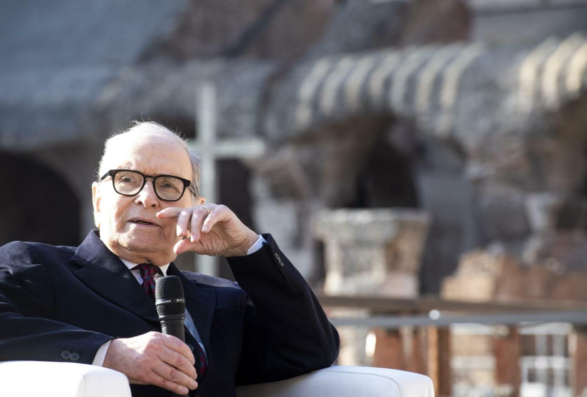 Quanti dischi ha venduto Ennio Morricone nella sua carriera?