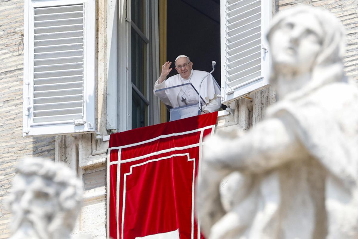 Condizioni salute Papa oggi, rinuncia al discorso odierno: “Respiro…