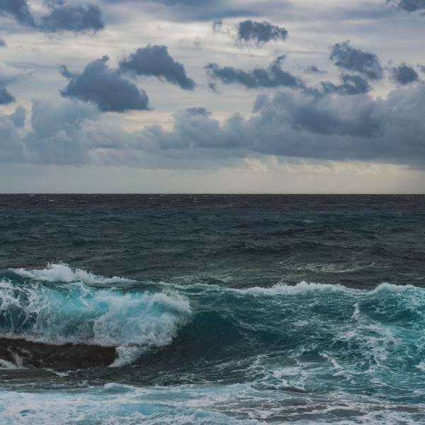 Porticello, barca a vela affonda per una tromba d’aria: cosa è successo e quanti sono i dispersi in provincia di Palermo