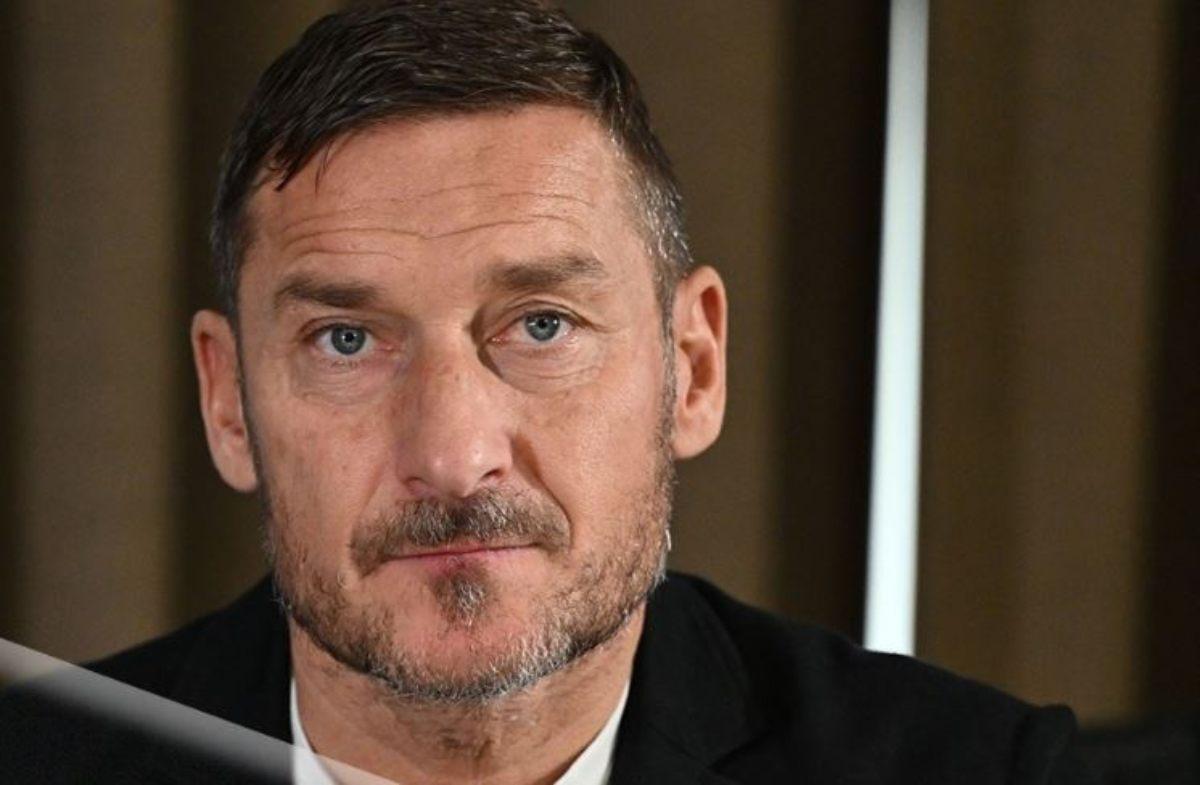 Totti indagato per aver lasciato sola sua figlia, quando si configura l’abbandono di minore?