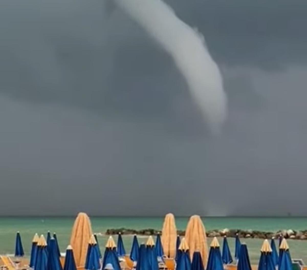 Tromba marina a Francavilla, Chieti. Le immagini sono incredibili |…