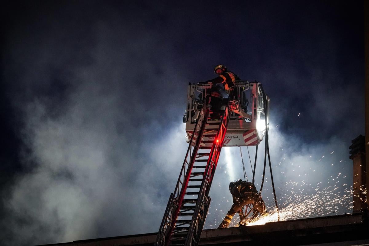 Incendio via Donghi Genova, due persone all’ospedale