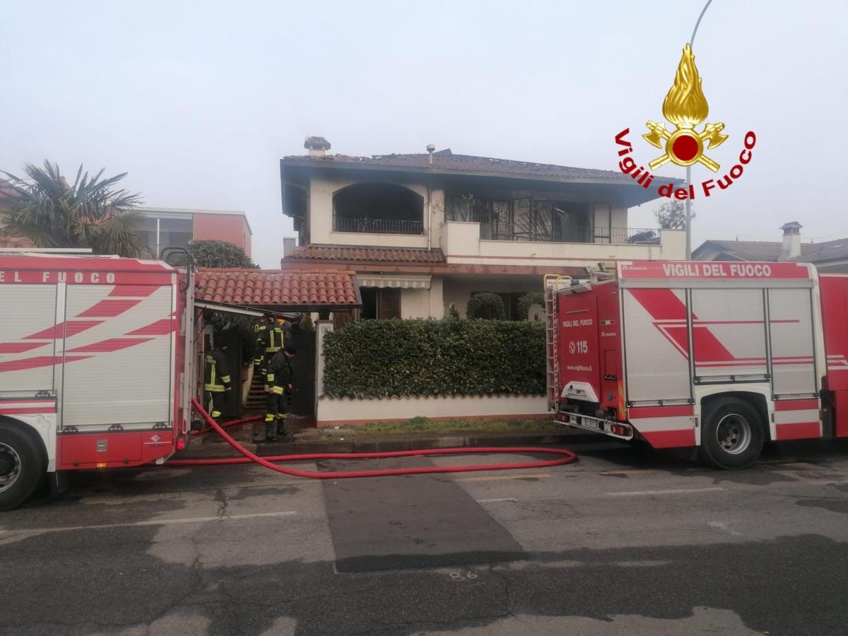 Incendio in un appartamento a Reggiolo: intossicati due carabinieri…