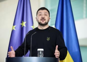 Ucraina, finito il mandato di Volodymyr Zelensky ma il presidente resterà al potere