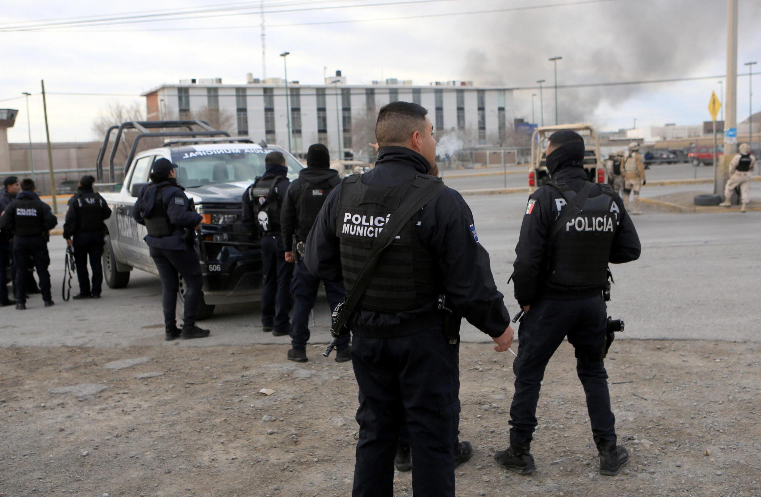 Messico, scontro a fuoco tra polizia e criminali in Nuevo León: 10 morti