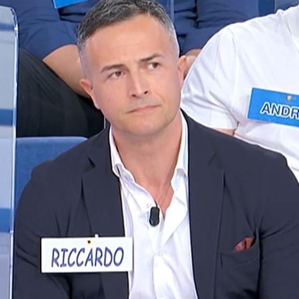 Uomini e Donne Trono over, Riccardo esce con Giusy e Mariangela