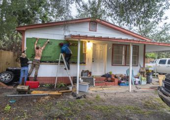 Usa, l’uragano Helene investe la Florida: 5 morti e 3 milioni di persone senza corrente. Disagi in Messico e a Cuba | FOTO E VIDEO