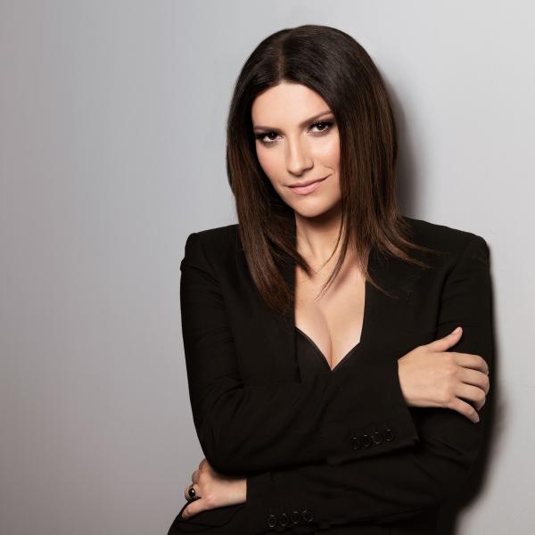 Laura Pausini: “Oggi cantano cani e porci”, ma salva Lazza e Madame