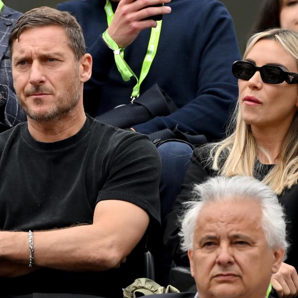 Totti e Noemi a Los Angeles in vacanza con i figli di entrambi: le foto della famiglia allargata