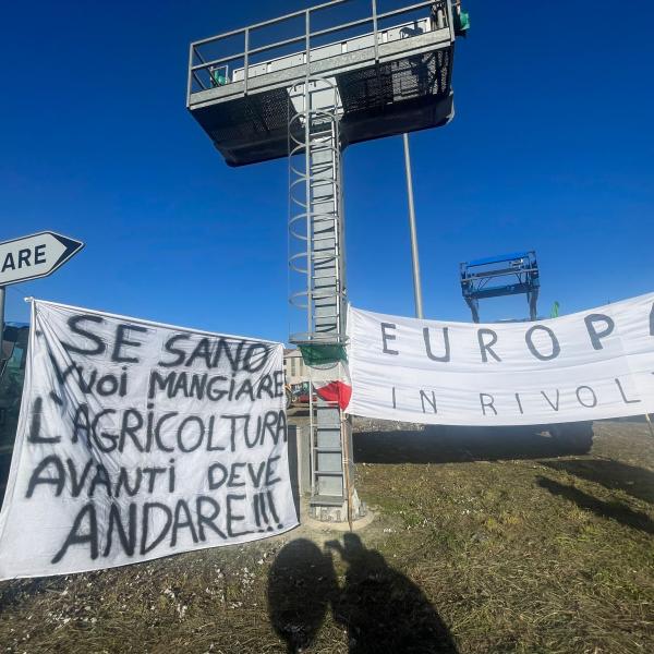 Protesta agricoltori, a Orte: “Manifesteremo finché non moriremo di fame” | VIDEO