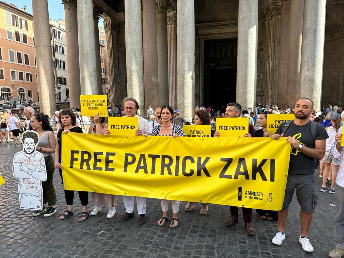 Patrick Zaki libero, le dichiarazioni dal sit-in al Pantheon | VIDEO