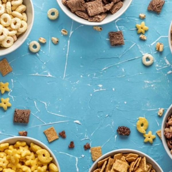 Fare colazione con i cereali fa male e fa ingrassare? Cosa contengono? Quali sono i cereali sani?