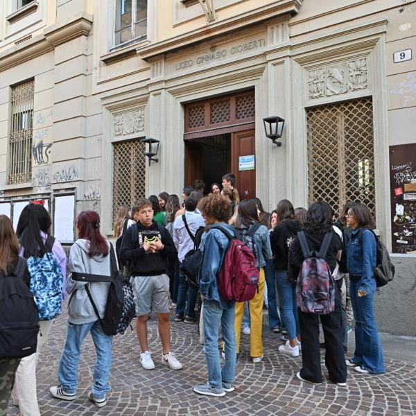 Iscrizioni scuola, i casi particolari: maturità in anticipo a 18 anni per 400 quarte