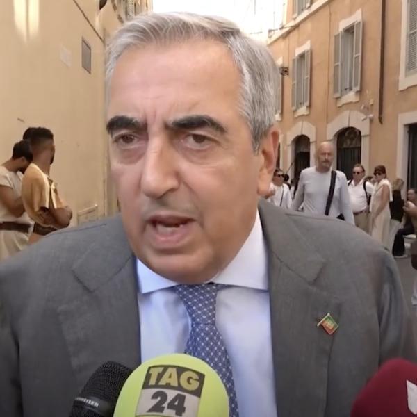 Extraprofitti banche, Forza Italia tira dritto contro la tassa, Gasparri categorico: “Non c’è e non ci sarà” | VIDEO